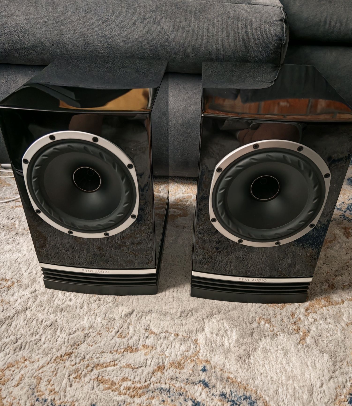Głośniki podstawkowe Fyne Audio F500
