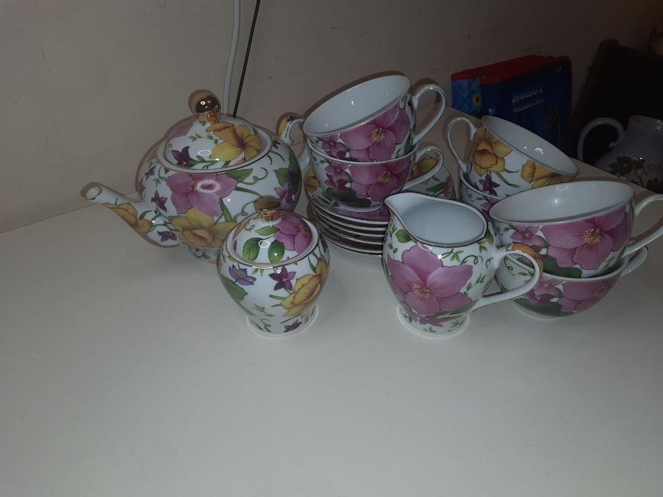 Сервіз чайний Bona di новий