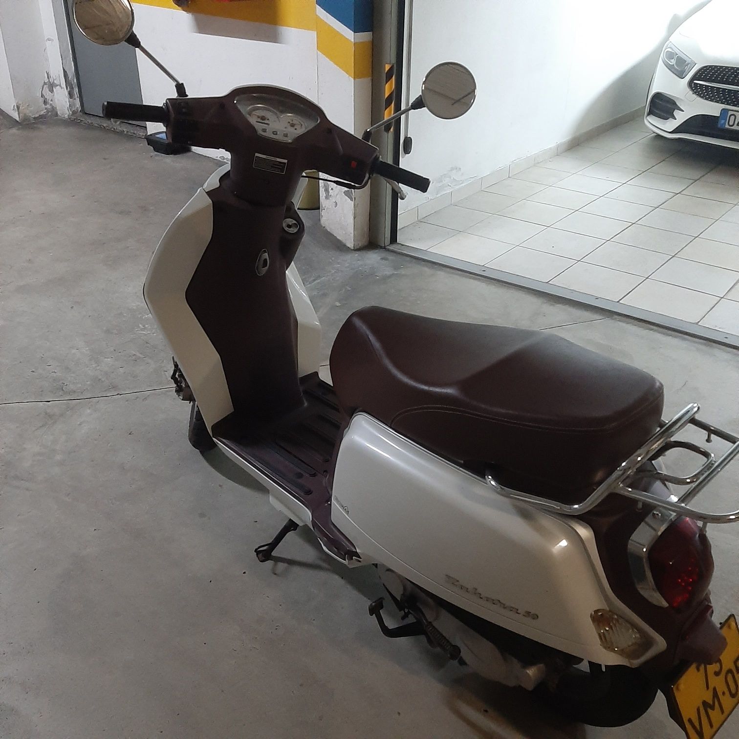 Scooter keeway Zahara