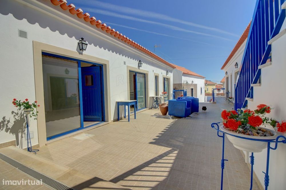 Moradia T8 para venda