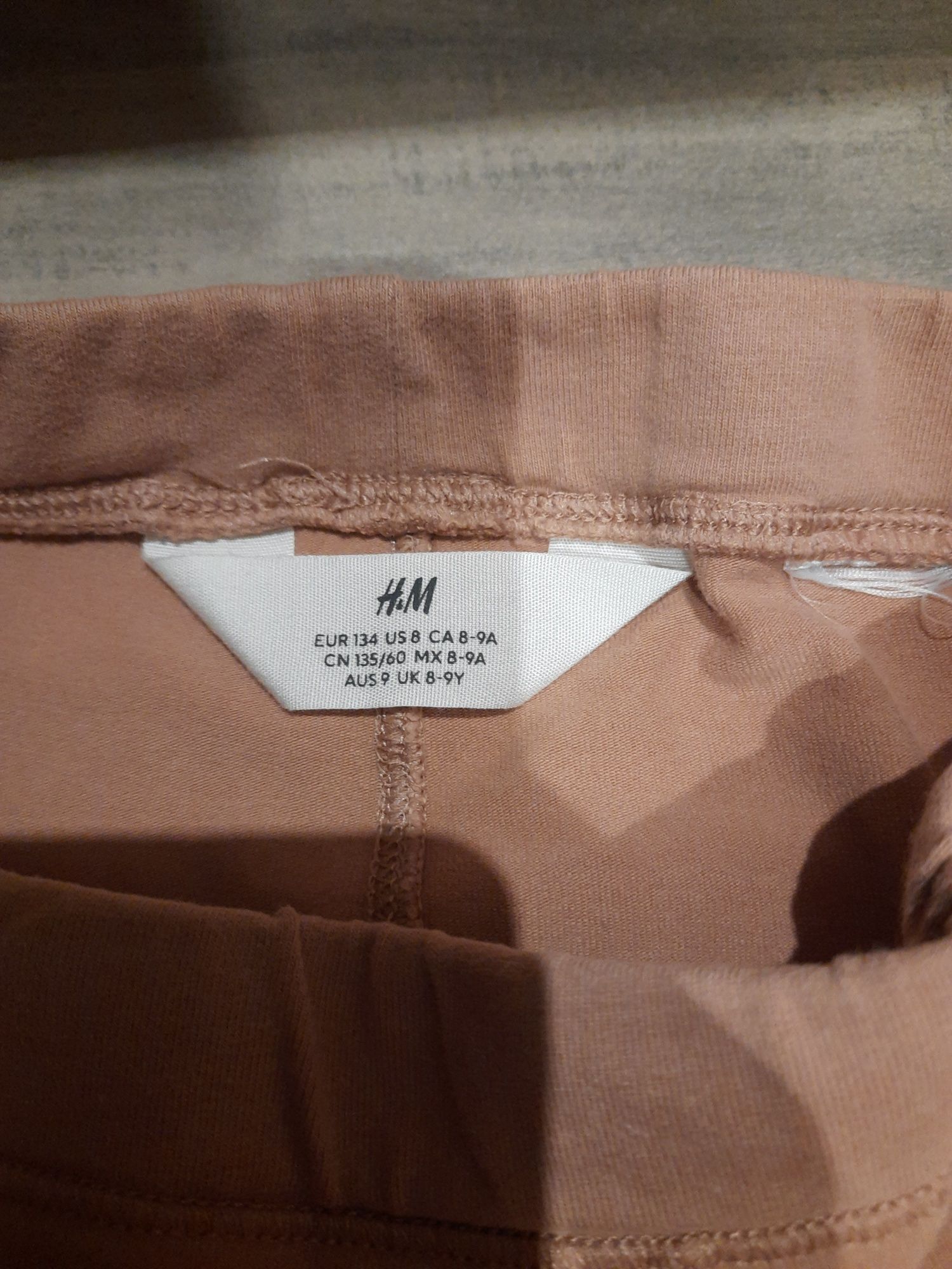 Spodnie H&M w rozmiarze 134