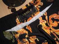 SIKSILK krótkie spodenki kąpielowe kąpielówki barokowy wzór versace  S