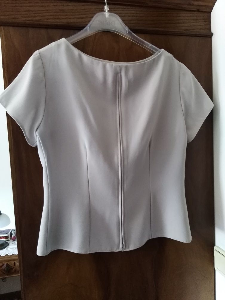 Blusa cinza claro