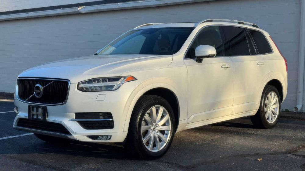 Volvo XC90      2016
