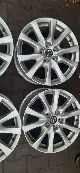 Mazda 17 5x114,3 et 50 komplet