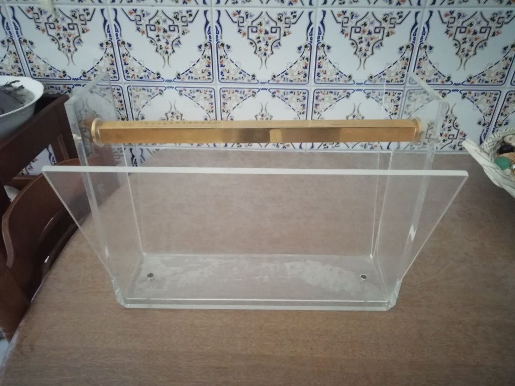 Suporte Para Revistas Em Salas Espera