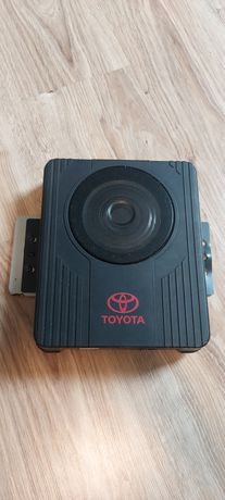 Subwoofer Toyota Avensis