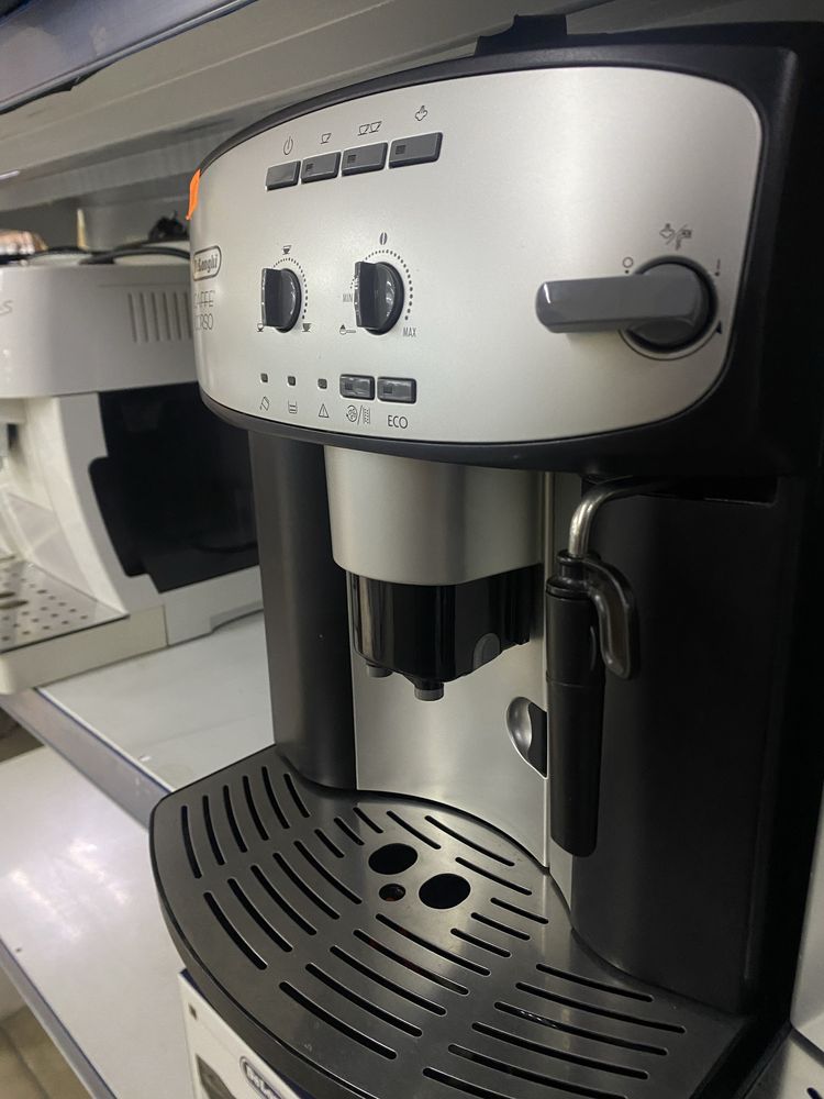 Delonghi Caffe Corso кавомашина з Німеччини бюджетна