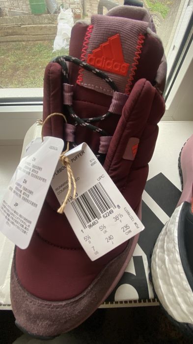 Зимові кросівки adidas,ecco  38 р нові