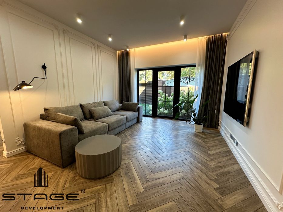 БЕЗ КОМИССИИ • Современный коттедж в Киевском районе возле моря