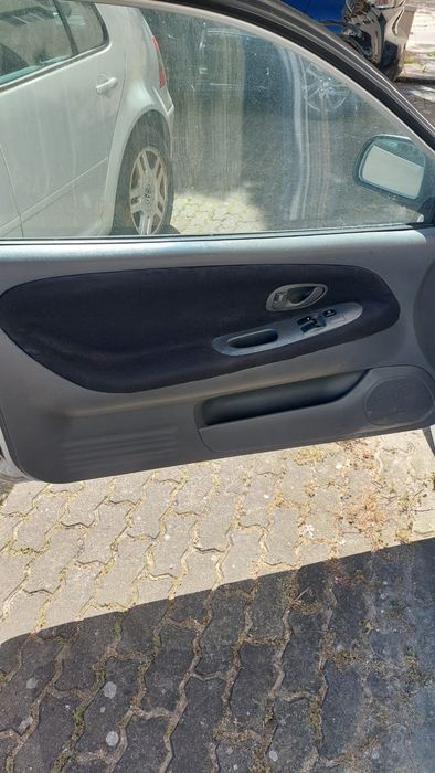 Mitsubishi Colt único dono