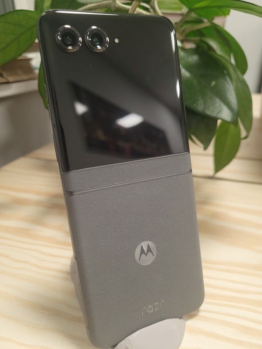 Motorola Razr 2024
