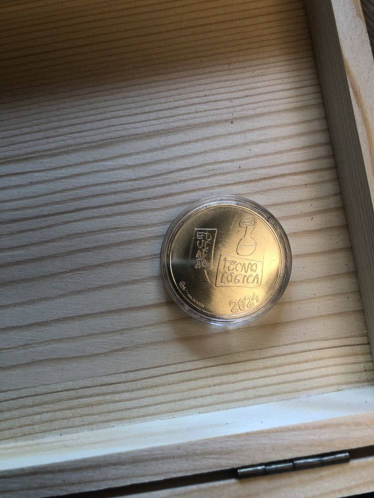 Moeda comemorativa de 5 Euros “O Conhecimento” - moeda corrente