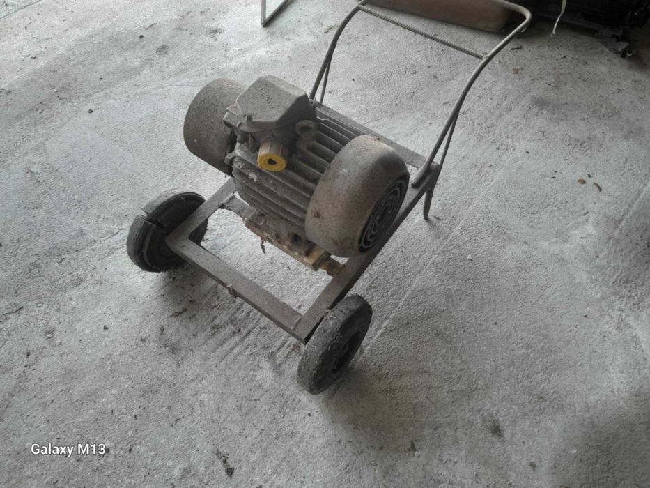 Silnik elektryczny 5.5 KW z wózkiem !!!