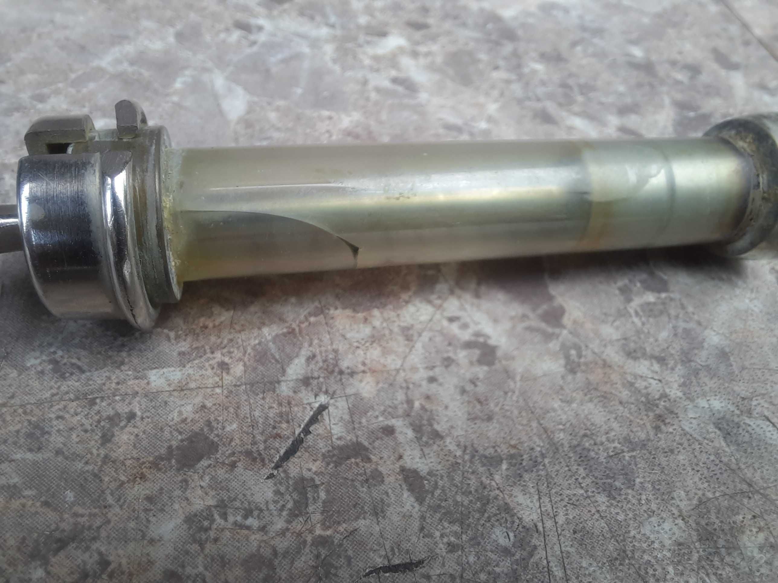 Stara szklana strzykawka Socorex sterylizator