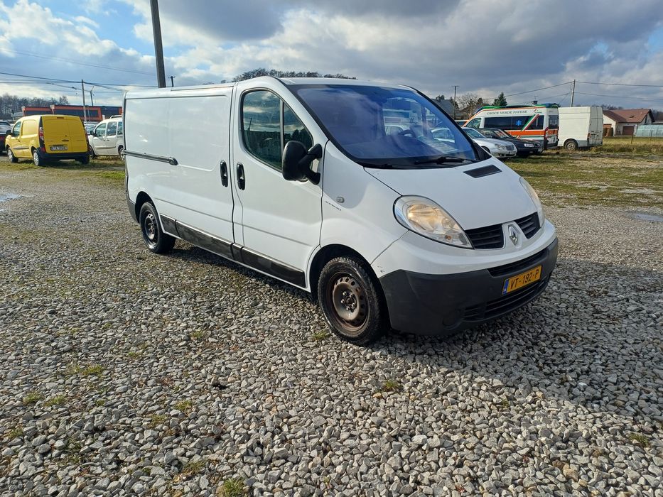 Renault  Trafic  dlugi