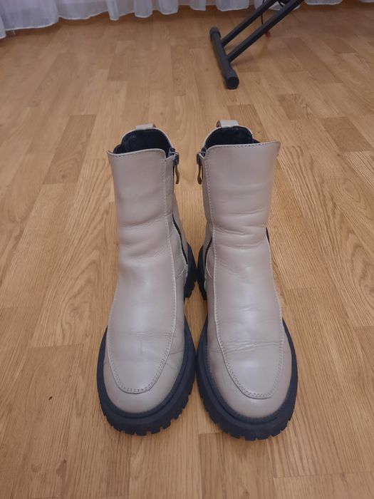 Зимові шкіряні черевики (37) на хутрі