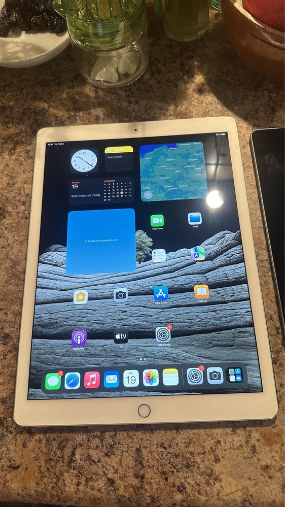 Tablet iPad Apple PRO 12.9 cali —128GB — biały - TOUCH ID - PROCREATE