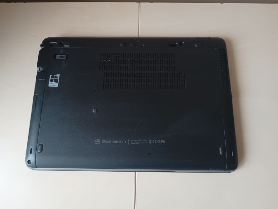HP laptop 840 G2 16gb ram i5 SSD 256 Samsung elitebook