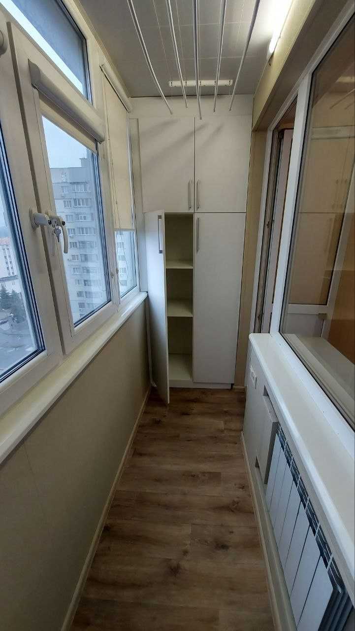 Продам 2 к квартиру на Молочній, з ремонтом. Метро поруч.