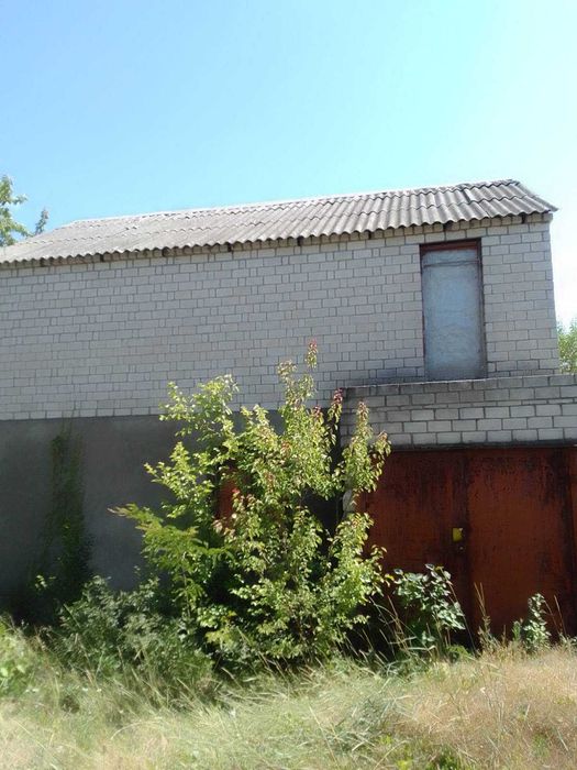 Продам  2-х поверхову дачу в СТ "Маяк", с. Себіно