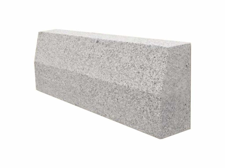 Krawężnik drogowy granitowy 15x30cm