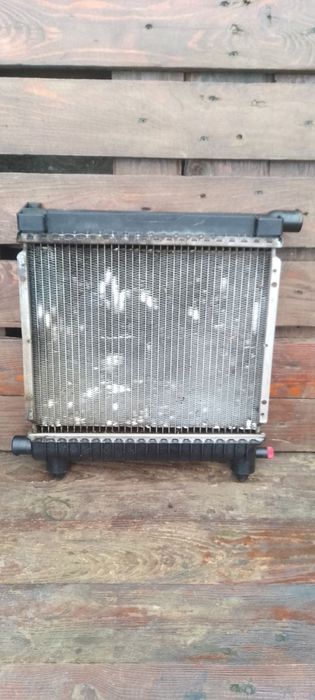 Радіатор/радиатор охолодження двигуна Mercedes 202, 124, 140, 209, 211