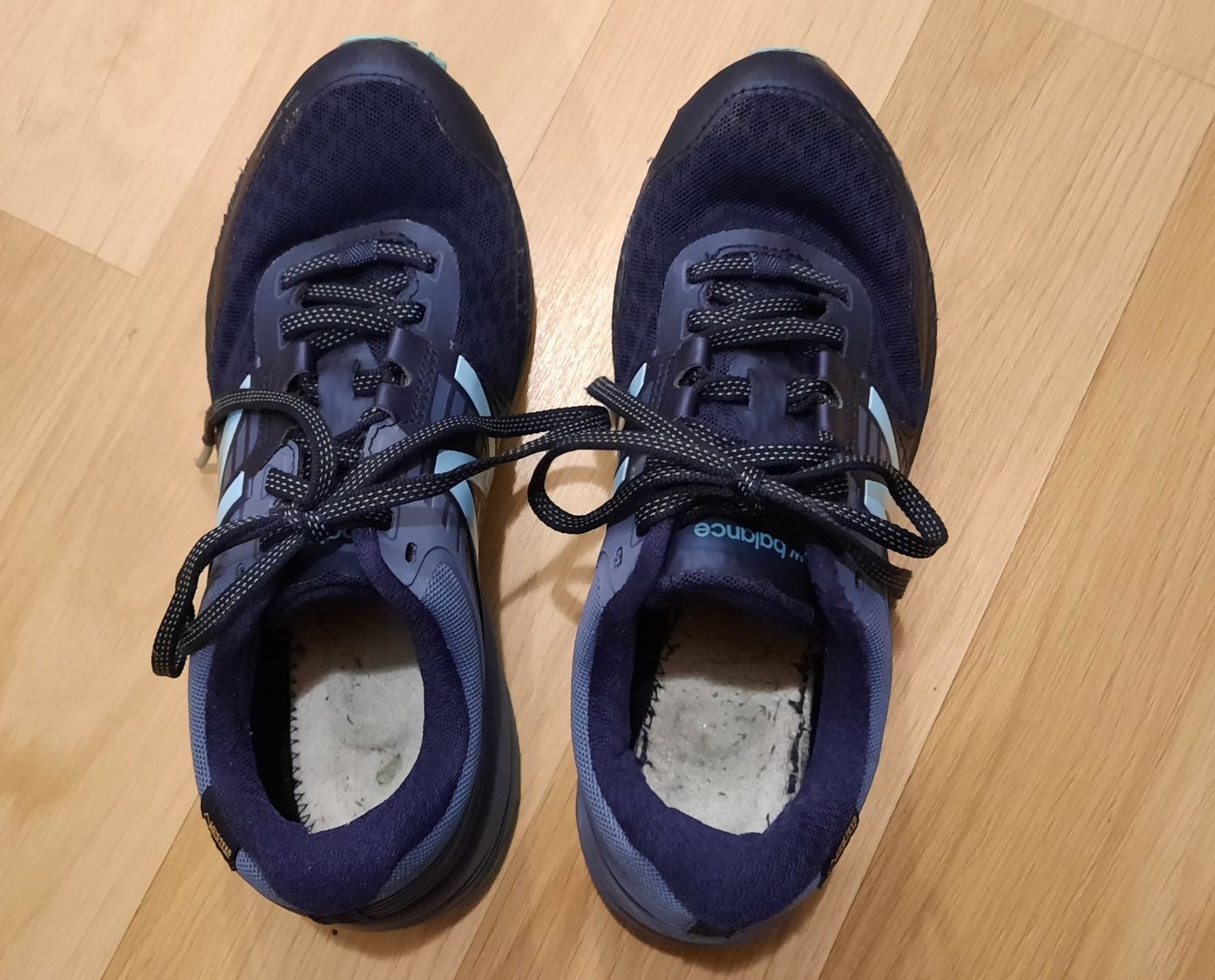 Buty do biegania New Balance 910 v4 roz. 37 Gore-Tex Trail WT910GX4