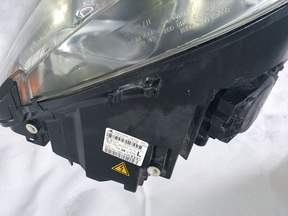 Lampa lewa xenon audi a4 b7 Europa