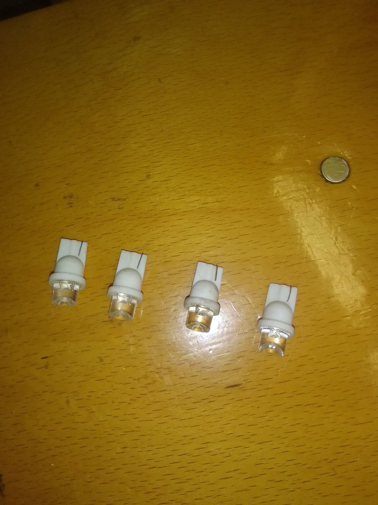 Żarówki LED 4 sztuki 12v