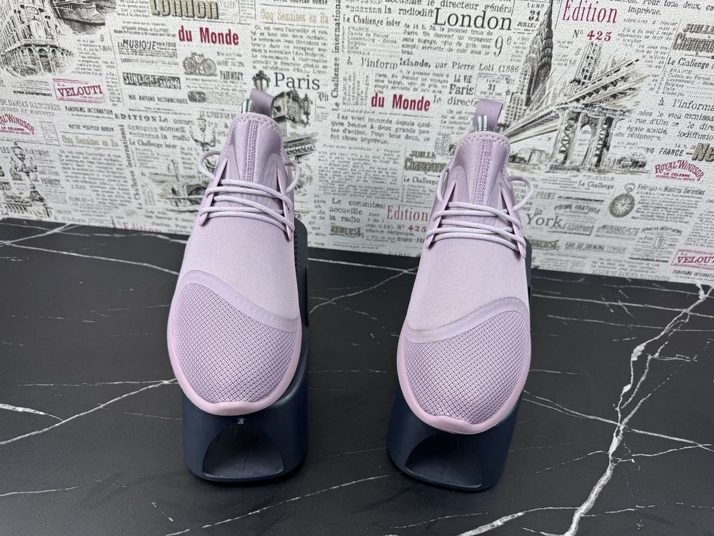 Кроссовки Nike Lunarcharge Розмір 40 / Original Взуття