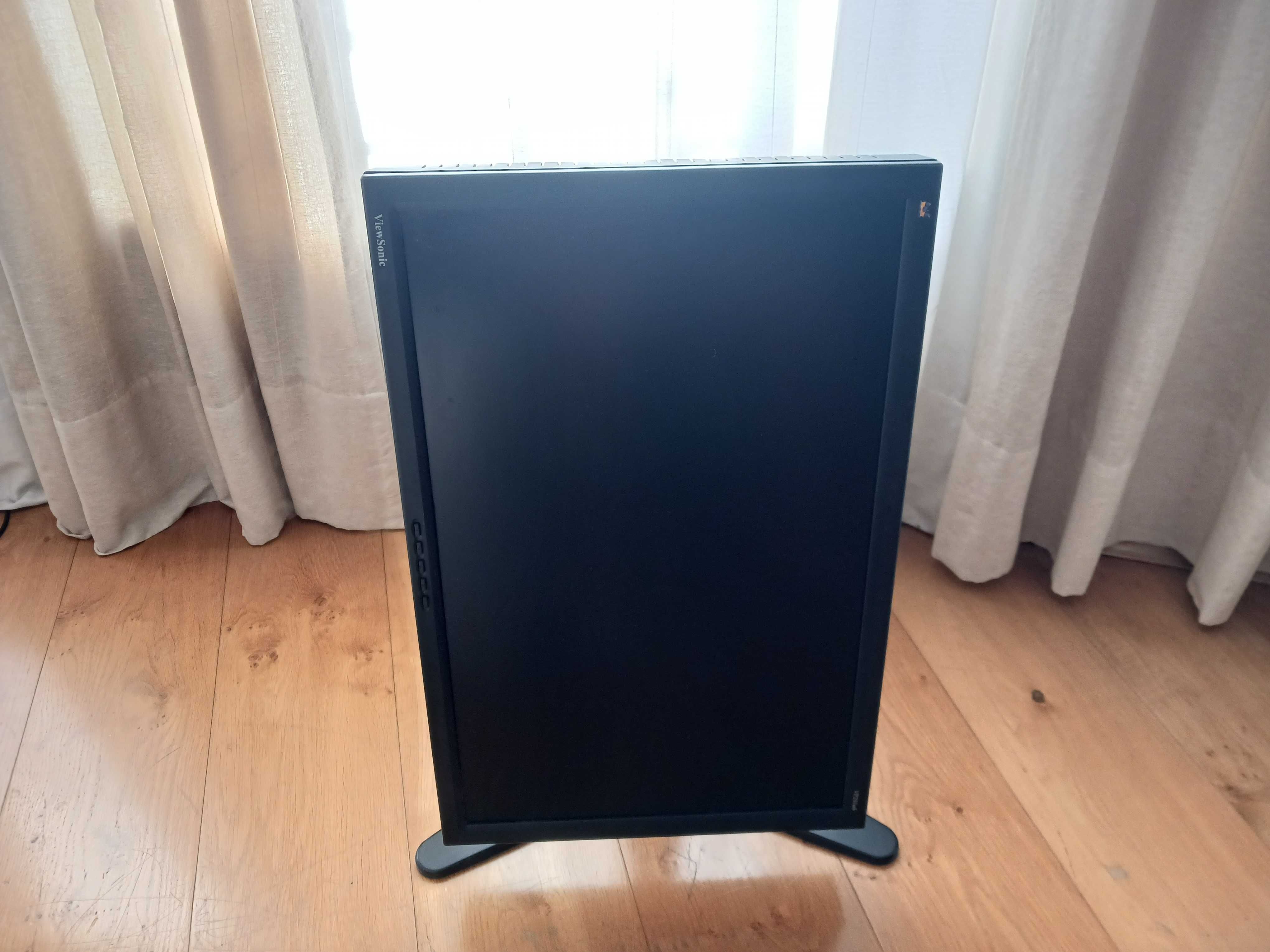 Monitor 23 polegadas Full HD ViewSonic VP231wb 1920x1080 profissional
