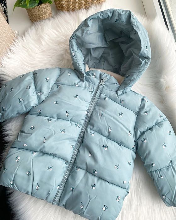 Куртка тепла  Жилетка Zara  Carters Mango H&M Жилетка вітровка  Zara