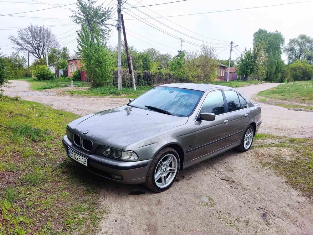 BMW E39 2.5 Газ /б