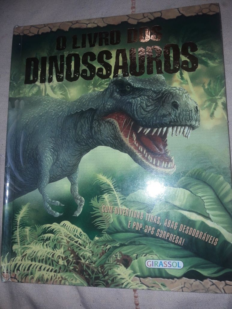 O Livro  dos Dinossauros