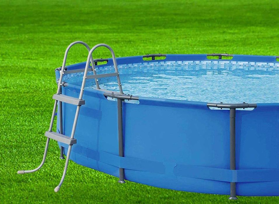 Escada de piscina (Brandsseller) ‎86.5 x 42.5 x 9 cm , nova