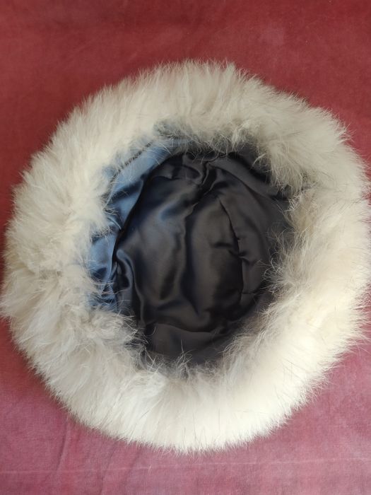 Czapka damska z lisa