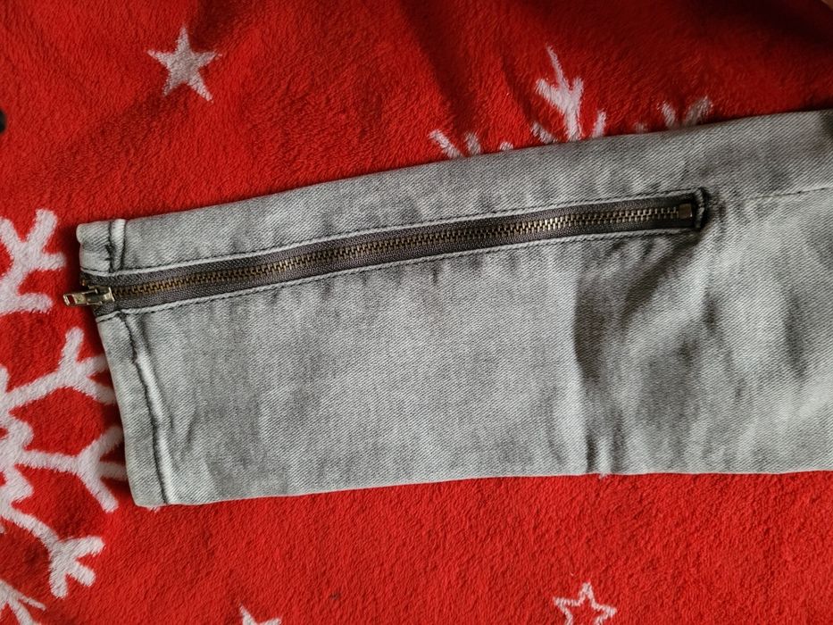 Spodnie jeansy M.Sara z zamkami