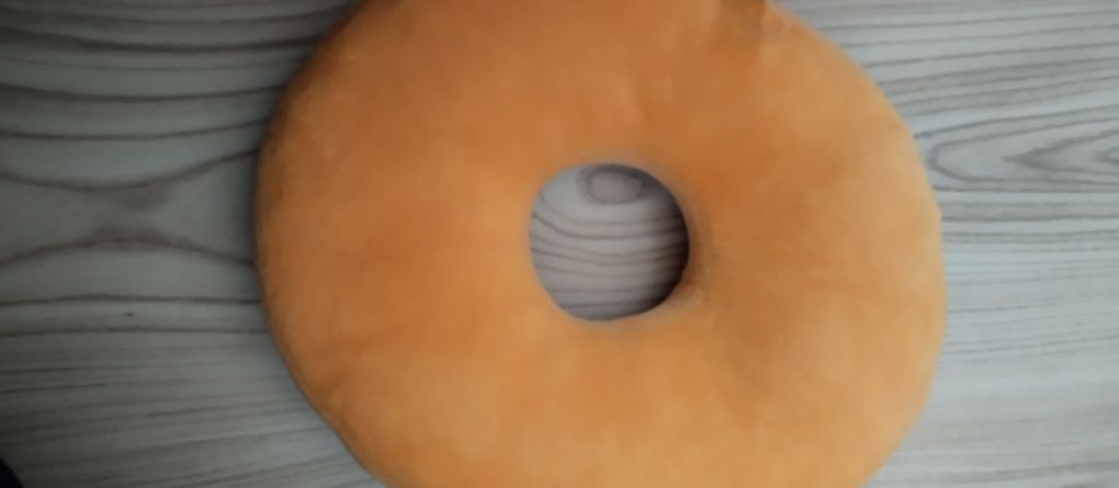 Okrągła poduszka donuts