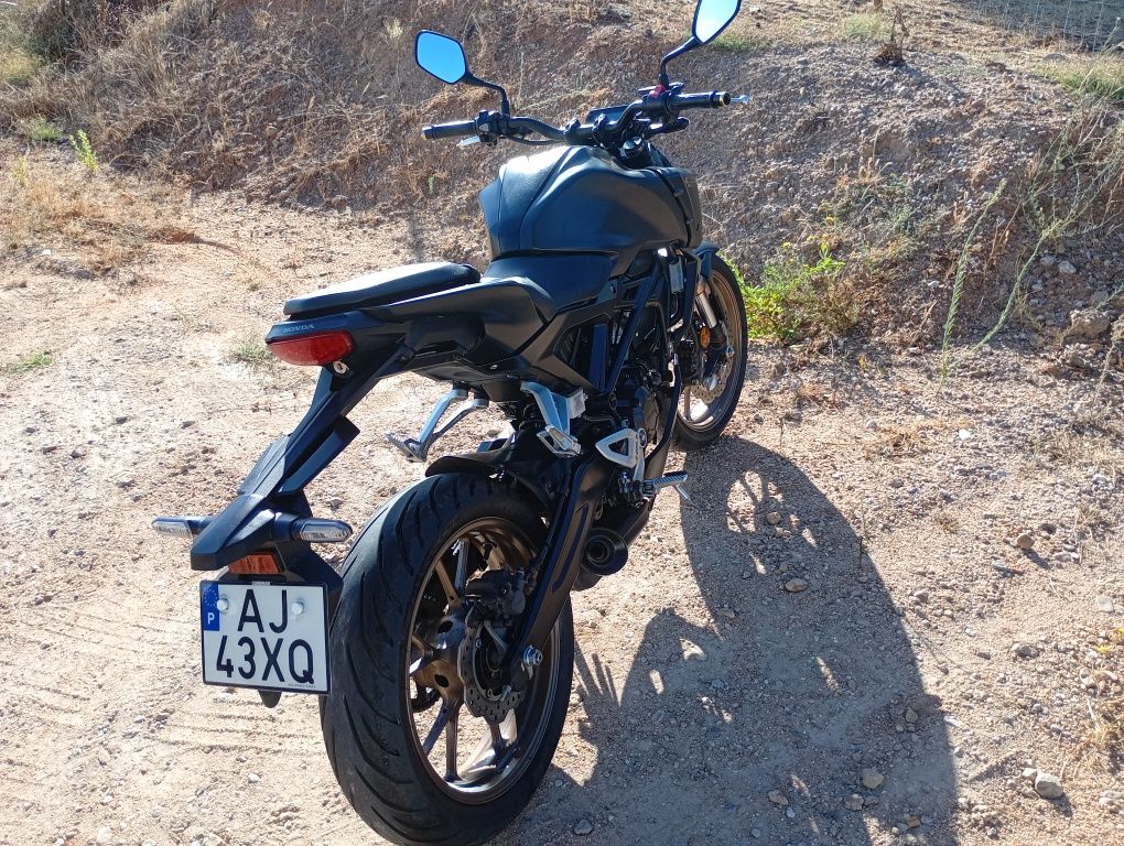 HONDA CB125R de 2021