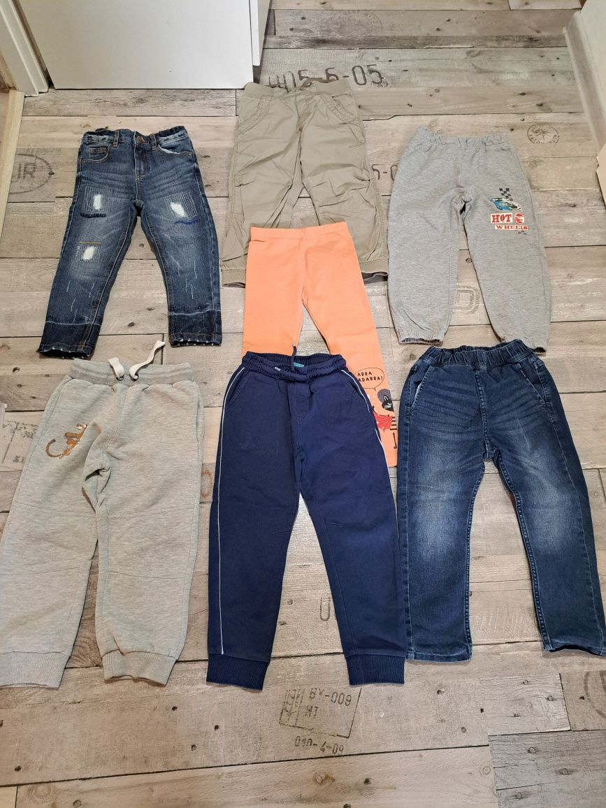 Zestaw spodni dresowych jeansy leginsy 104
