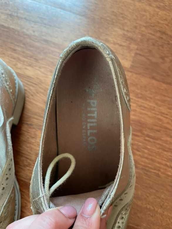 Sapatos Oxford dourados - Marca Pitillos - Tamanho 37