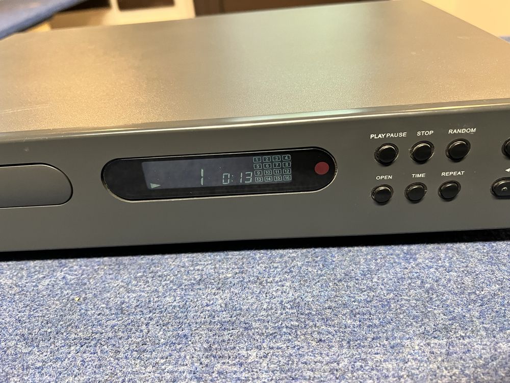 Odtwarzacz CD NAD C521i