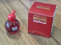 Miniaturka Moschino Cheap And Chic Petals 4.9 ml woda toaletowa
