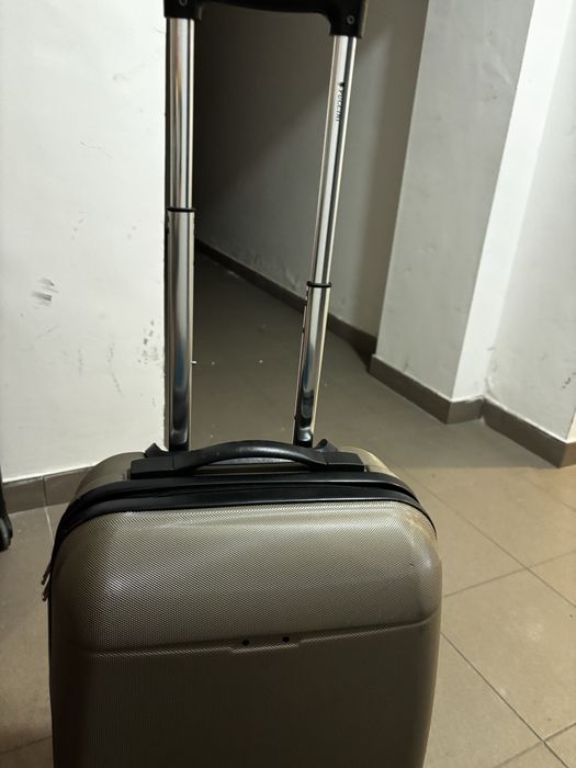 Walizka kabinowa pucini 37l