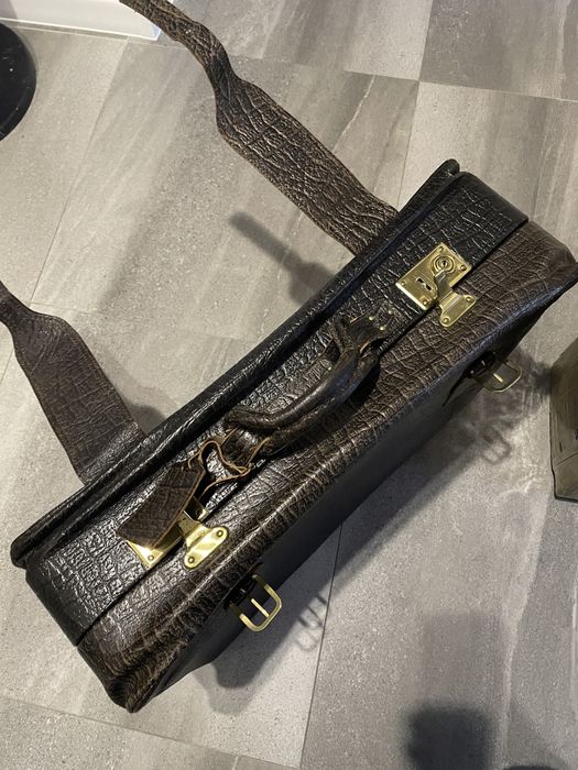 Walizka skórzana retro