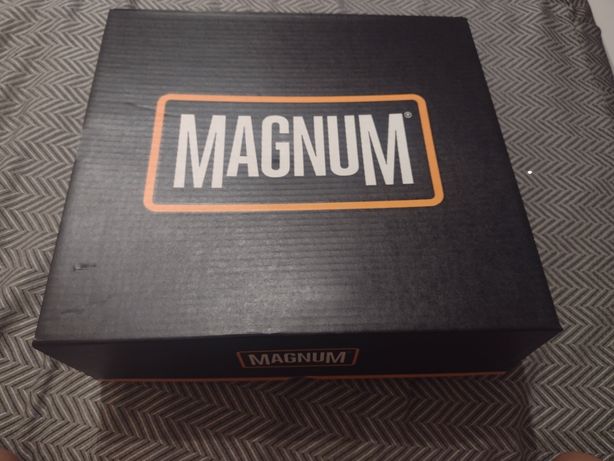 Nowe buty Magnum