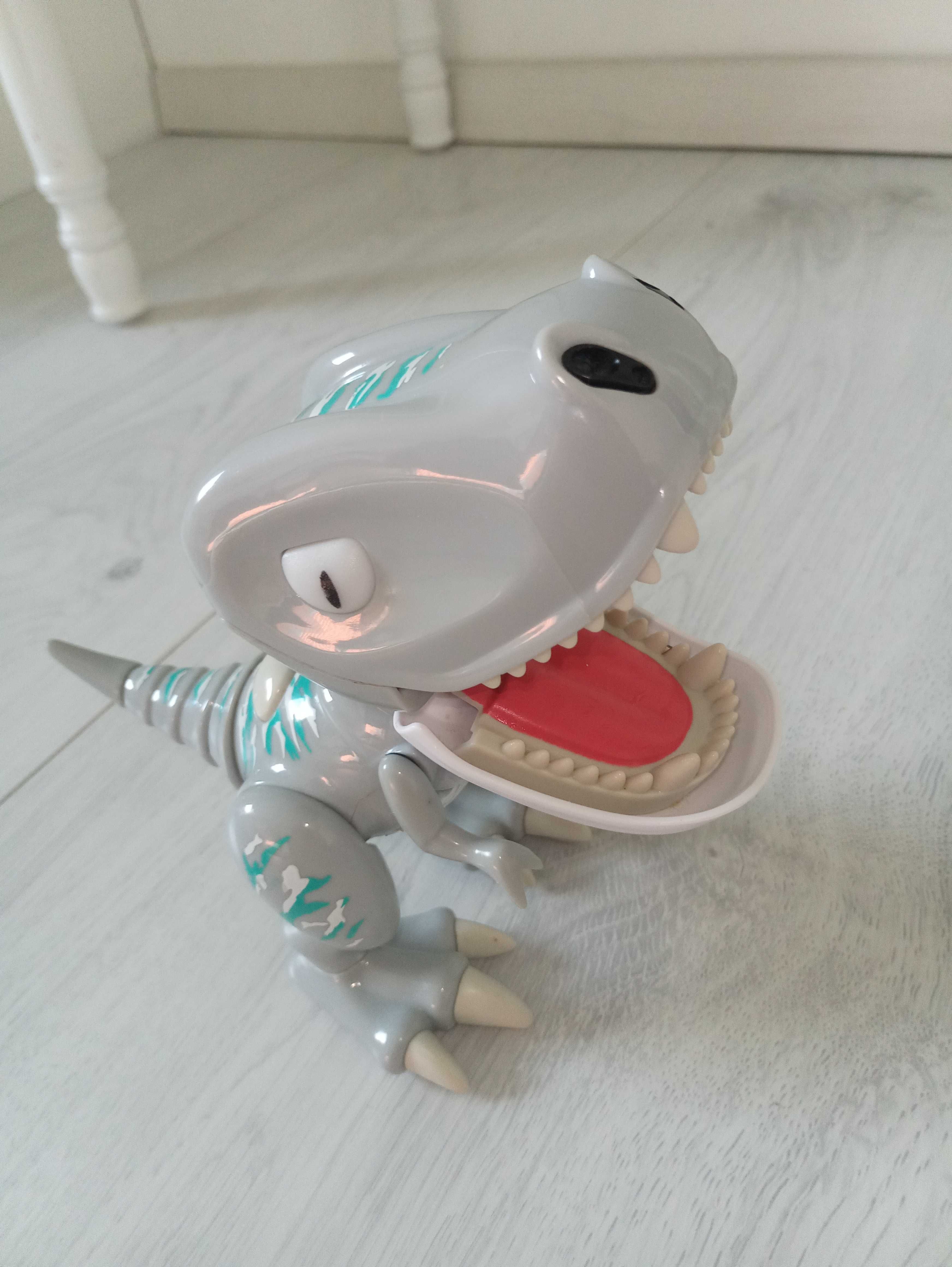 Zabawka dla dziecka*dinozaur