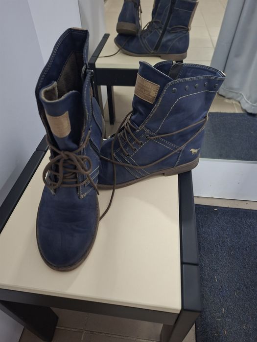 Шкіряні черевики Mustang у стилі мілітарі з коричневими