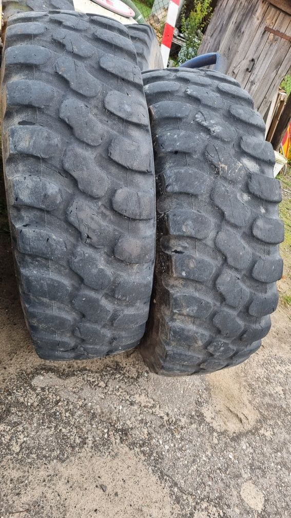 Opony 440/80R28 komplet, felgi r28